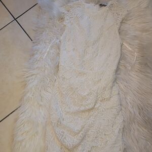 Xenia Boutique Lace Dress in Cream